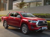 टोयोटा ने भारत में लॉन्च अपना पिकअप ट्रक Toyota Hilux, जानिए कीमत और फीचर्स - | toyota hilux launched in india know price and features | Latest automobile Photos at Lokmatnews.in