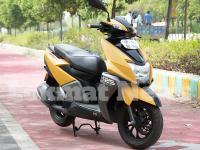 तस्वीरों में देखें TVS के इस शानदार स्कूटर का स्टाइलिश लुक, युवाओं को आएगा पसंद - | TVS Ntorq 125 Review: see pics of this stylish scooter, features and specification | Latest automobile Photos at Lokmatnews.in