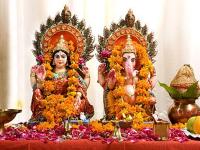 दिवाली वास्तु टिप्स: सुख-शांति बनाए रखने के लिए इन 5 बातों का रखें खास ध्यान - | Pics: Vastu Tips for Diwali-Deepawali | Latest spirituality Photos at Lokmatnews.in