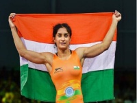 Asiad: विनेश फोगाट ने रचा इतिहास, बनीं गोल्ड जीतने वाली पहली भारतीय महिला पहलवान