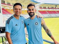Virat Kohli 500th Match: कोहली कई खिलाड़ियों के लिए वास्तविक प्रेरणास्रोत: द्रविड़ - | Virat Kohli 500th Match Rahul Dravid Praises Virat Kohli Ahead Of His 500th International Cricket Match | Latest cricket Photos at Lokmatnews.in