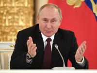 2036 तक राष्ट्रपति रहेंगे व्लादिमीर पुतिन, पीएम मोदी ने दी बधाई, 78% जनता ने लगाई मुहर, देखें तस्वीरें - | Russia Vladimir Putin wins vote rule until 2036 photo and images goes viral PM Modi congratulated see pics | Latest world Photos at Lokmatnews.in