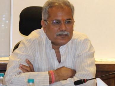 भूपेश बघेल ने साधा निशाना, प्रज्ञा ठाकुर छत्तीसगढ़ में चाकूबाजी की घटना में रही हैं शामिल