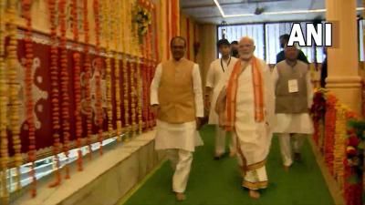 pm modi inaugurate mahakaleshwar temple corridor | pm-modi-inaugurate-mahakaleshwar-temple-corridor | Latest india Photos at Lokmatnews.in