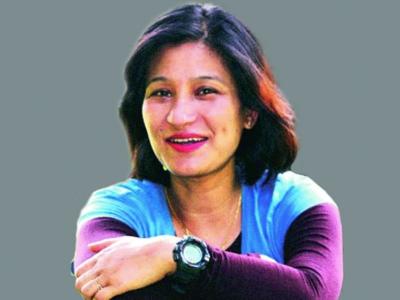 अंशु जमसेंपा दुनिया की पहली महिला है, जिन्होंने सीजन में माउंट एवरेस्ट के शिखर पर दो बार चढ़ाई की है। अंशु जमसेंपा दुनिया की पहली महिला है, जिन्होंने सीजन में माउंट एवरेस्ट के शिखर पर दो बार चढ़ाई की है।