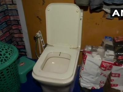 हरप्रीत सिंह के इस अस्थाई घर में सभी बुनियादी सुविधाएं मौजूद हैं।