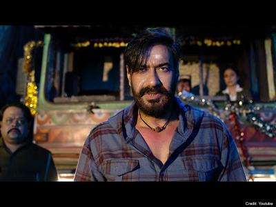 Bholaa Ajay Devgn Tabu Kaithi remake | bholaa-ajay-devgn-tabu-kaithi-remake | Latest bollywood Photos at Lokmatnews.in Bholaa Ajay Devgn Tabu Kaithi remake | bholaa-ajay-devgn-tabu-kaithi-remake | Latest bollywood Photos at Lokmatnews.in
