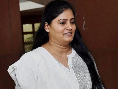 बीजेपी की साझीदार अपना दल (एस) नेता अनुप्रिया पटेल मिर्जापुर से सांसद हैं।