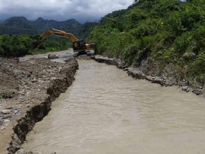 (भूटान के विदेश मंत्रालय ने नदी की सफाई करते हुए तस्वीर जारी की) (भूटान के विदेश मंत्रालय ने नदी की सफाई करते हुए तस्वीर जारी की)