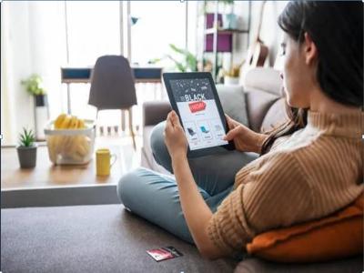 ब्लैक फ्राइडे की बिक्री ऑनलाइन। स्रोत: https://www.gettyimages.in/photos/black-friday