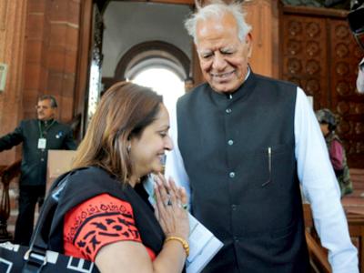 राज्यसभा में जया प्रदा के साथ दारा सिंह