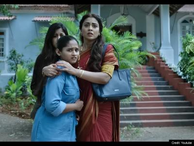 Ajay Devgan Tabu Akshaye Khanna | ajay-devgan-tabu-akshaye-khanna | Latest bollywood Photos at Lokmatnews.in