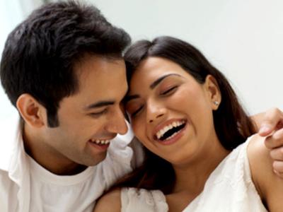 लड़कियां सोचती है कि उनका पार्टनर उनसे कुछ शरारत करें लड़कियां सोचती है कि उनका पार्टनर उनसे कुछ शरारत करें