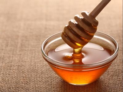 पिंपल्स की समस्या भी शहद भी बहुत कारगर होता है पिंपल्स की समस्या भी शहद भी बहुत कारगर होता है