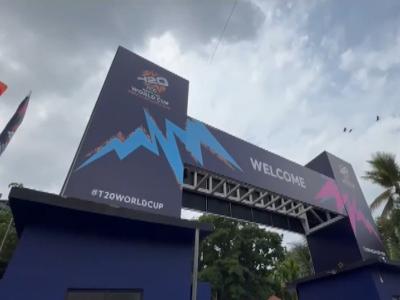 IND vs PAK T20 WC Weather Update: कोलंबो के आर. प्रेमदासा स्टेडियम में ब्लॉकबस्टर मैच पर बारिश का खतरा, आसमान पर छाए हुए हैं बादल, वीडियो