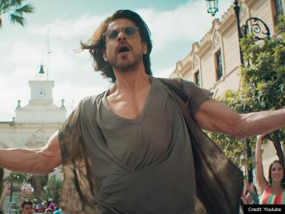 Shah Rukh Khan, Deepika Padukone and John Abraham-starrer Pathaan | shah-rukh-khan-deepika-padukone-and-john-abraham-starrer-pathaan | Latest bollywood Photos at Lokmatnews.in