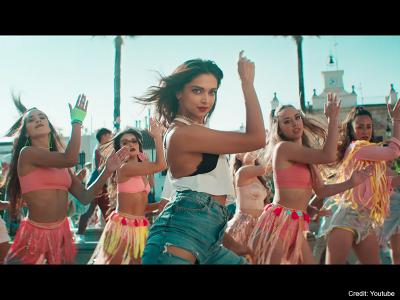 Jhoome Jo Pathaan song Arijit Singh | jhoome-jo-pathaan-song-arijit-singh | Latest bollywood Photos at Lokmatnews.in