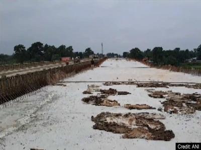 Khagaria bridge collapse | khagaria-bridge-collapse | Latest bihar Photos at Lokmatnews.in Khagaria bridge collapse | khagaria-bridge-collapse | Latest bihar Photos at Lokmatnews.in