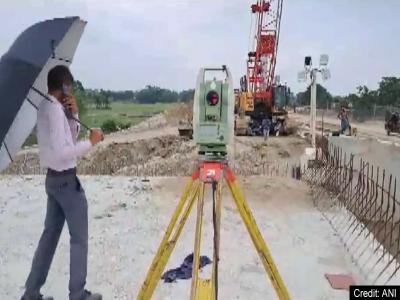 River Mechi bridge collapse | river-mechi-bridge-collapse | Latest bihar Photos at Lokmatnews.in River Mechi bridge collapse | river-mechi-bridge-collapse | Latest bihar Photos at Lokmatnews.in