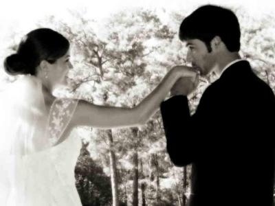 जब आप किसी को पसंद करते हैं तो हाथों को किस करते हैं जब आप किसी को पसंद करते हैं तो हाथों को किस करते हैं