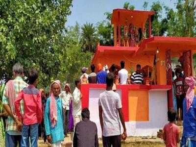  कोडरमा के उरवा गांव में स्थित देवी मंदिर की तस्वीर, जहां बलि दी गई ( स्त्रोत- ट्विटर यूजर)