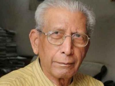 नामवर सिंह ने काशी हिन्दू विश्वविद्यालय से हिन्दी साहित्य में उच्च शिक्षा हासिल की थी।