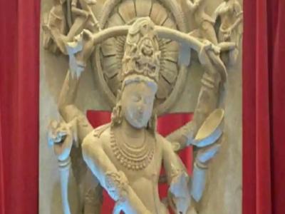 नटेश शिव की मूर्ति, जो राजस्थान घाटेश्वर मंदिर से 1998 में चुराई गई थी। नटेश शिव की मूर्ति, जो राजस्थान घाटेश्वर मंदिर से 1998 में चुराई गई थी।