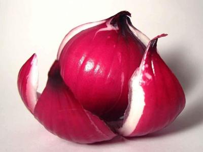 पिंपल्स से छुटकारा पाने के लिए आप प्याज के रस को उस पर लगा सकते हैं पिंपल्स से छुटकारा पाने के लिए आप प्याज के रस को उस पर लगा सकते हैं