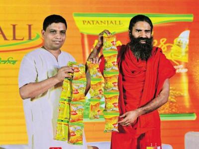 Patanjali CEO Acharya Balkrishna and Baba Ramdev (File Photo)