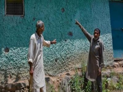 जम्मू-कश्मीर: LoC पर पाकिस्तान की तरफ से फायरिंग (फोटो-PTI)