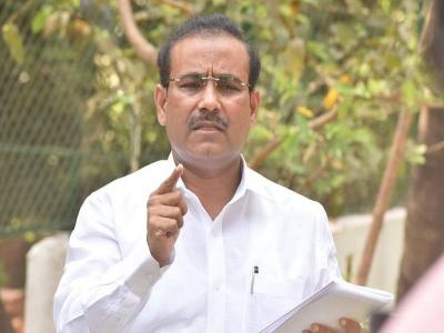 महाराष्ट्र के स्वास्थ्य मंत्री राजेश टोपे (फाइल फोटो) महाराष्ट्र के स्वास्थ्य मंत्री राजेश टोपे (फाइल फोटो)