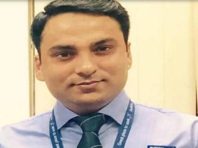 रुपेश की उनके अपार्टमेंट के सामने की गई थी हत्या (फाइल फोटो) रुपेश की उनके अपार्टमेंट के सामने की गई थी हत्या (फाइल फोटो)