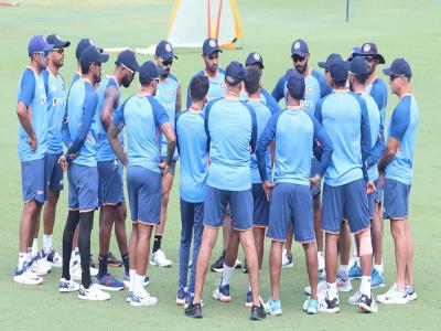 Ind Vs Aus: मोहाली में छह साल बाद टी20 में भारत और ऑस्ट्रेलिया आज आमने-सामने, पंत या कार्तिक में किसे मिलेगा मौका? जानें प्लेइंग-11