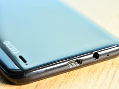 कनेक्टिविटी के लिए फोन में 4GLTE, वाई-फाई 802.11, ब्लूटूथ 5.0, जीपीएस जैसे फीचर्स है कनेक्टिविटी के लिए फोन में 4GLTE, वाई-फाई 802.11, ब्लूटूथ 5.0, जीपीएस जैसे फीचर्स है