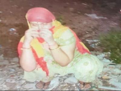 विकास दुबे (Vikas Dubey) की पत्नी ऋचा दुबे (गिरफ्तारी के वक्त की) विकास दुबे (Vikas Dubey) की पत्नी ऋचा दुबे (गिरफ्तारी के वक्त की)