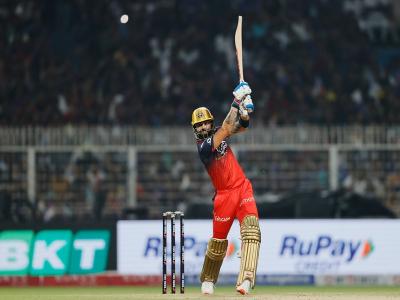 KKR vs RCB: कोहली के तूफानी अर्धशतक से केकेआर के खिलाफ आरसीबी की 7 विकेट की विराट जीत
