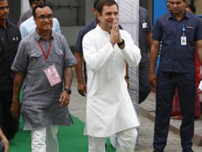 लोकसभा चुनाव का छठा चरण: राजधानी दिल्ली में रमजान का वोटिंग पर नहीं दिखा कोई असर, तस्वीरों में देखें