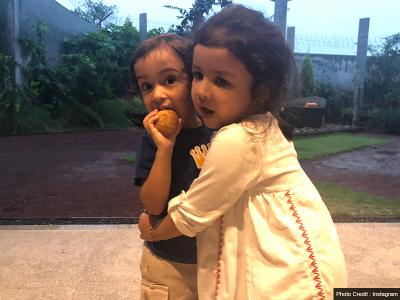 इस तस्वीर में जीवा आहिल को गले लगाती नजर आ रही हैं। | isa-tasavaira-maen-jaivaa-ahaila-kao-galae-lagaatai-najara-a-rahai-haain | Latest bollywood Photos at Lokmatnews.in इस तस्वीर में जीवा आहिल को गले लगाती नजर आ रही हैं। | isa-tasavaira-maen-jaivaa-ahaila-kao-galae-lagaatai-najara-a-rahai-haain | Latest bollywood Photos at Lokmatnews.in