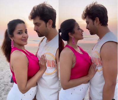 monalisa backless on Besharam Rang | monalisa-backless-on-besharam-rang | Latest bollywood Photos at Lokmatnews.in