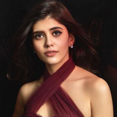 Sanjana Sanghi celebrates her birthday in Maldives in a sexy bikini ...