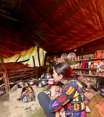 sara ali khan amarnath darshan temple | sara-ali-khan-amarnath-darshan-temple | Latest bollywood Photos at Lokmatnews.in sara ali khan amarnath darshan temple | sara-ali-khan-amarnath-darshan-temple | Latest bollywood Photos at Lokmatnews.in