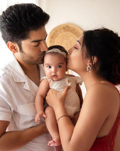 gurmeet debina daughter Lianna and Divisha | gurmeet-debina-daughter-lianna-and-divisha | Latest bollywood Photos at Lokmatnews.in