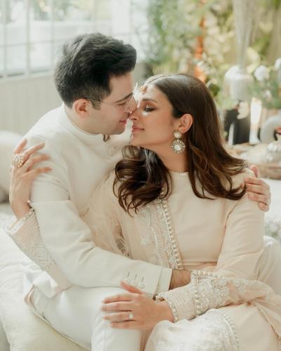Parineeti Chopra, Raghav Chadha, wedding card | parineeti-chopra-raghav-chadha-wedding-card | Latest bollywood Photos at Lokmatnews.in