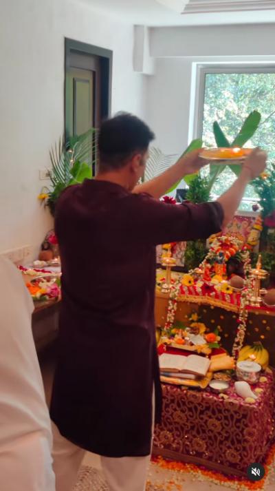 akshay kumar is Celebrating Diwali 2022 | akshay-kumar-is-celebrating-diwali-2022 | Latest bollywood Photos at Lokmatnews.in