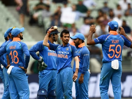 IND vs AUS: Yuzvendra Chahal takes 6 wickets in Melbourne odi, Sehwag says Chahalka macha rakha hai | IND vs AUS: युजवेंद्र चहल के 6 विकेट झटकने वाले जादुई प्रदर्शन पर सहवाग का मजेदार कमेंट, 'चहलका मचा रखा है'
