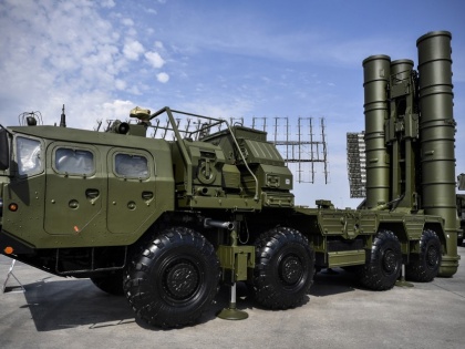 S-400 air defence missile system: rear view of the launch canisters of S-400 Triumph air defence missile system.India payed $5.43 billion to Russia | भारत-रूस के इस कदम से मची पाकिस्तान और अमेरिका में खलबली, जानिए क्या है S-400 की डील?