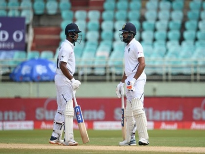 India vs South Africa, 1st Test: Most sixes by openers in a Test: 16 sixes Ind vs SA Vizag 2019/20 | IND vs SA: क्रिकेट जगत में नया कारनामा, भारत-साउथ अफ्रीका के बल्लेबाजों ने मिलकर बनाया ये रिकॉर्ड