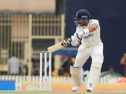 Dhruv Jurel first test fifty in test match ind vs england | IND vs ENG: 96 गेंद में 3 चौके 1 छक्का, टेस्ट करियर में ध्रुव जुरेल ने लगाई पहली हाफ सेंचुरी