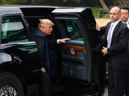 Meet US President Donald Trump car The Beast All you need to know about | डोनाल्ड ट्रंप की ताकत है ये कार, जानें इसकी एक से बढ़कर एक खूबियां