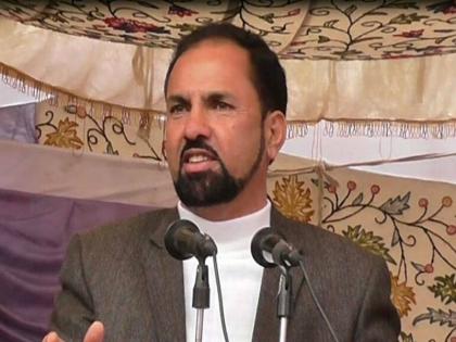 PDP expelled MP who had torn the copy of Jammu and Kashmir Reorganization Bill in Parliament, know the reason | संसद में जम्‍मू-कश्‍मीर पुनर्गठन विधेयक की कापी फाड़ने वाले सांसद को PDP ने पार्टी से निकाला, जानें वजह